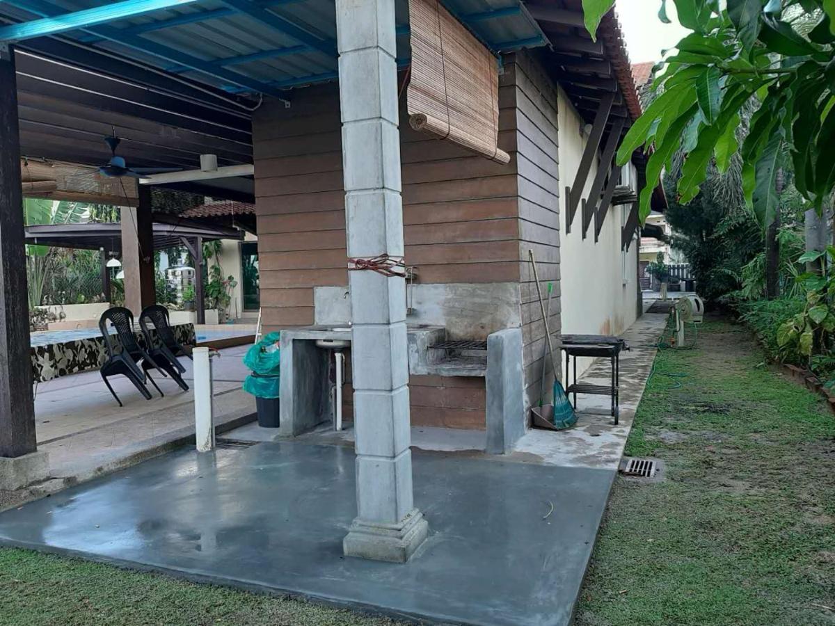 Melaka Beachfront Villa With Pool 외부 사진