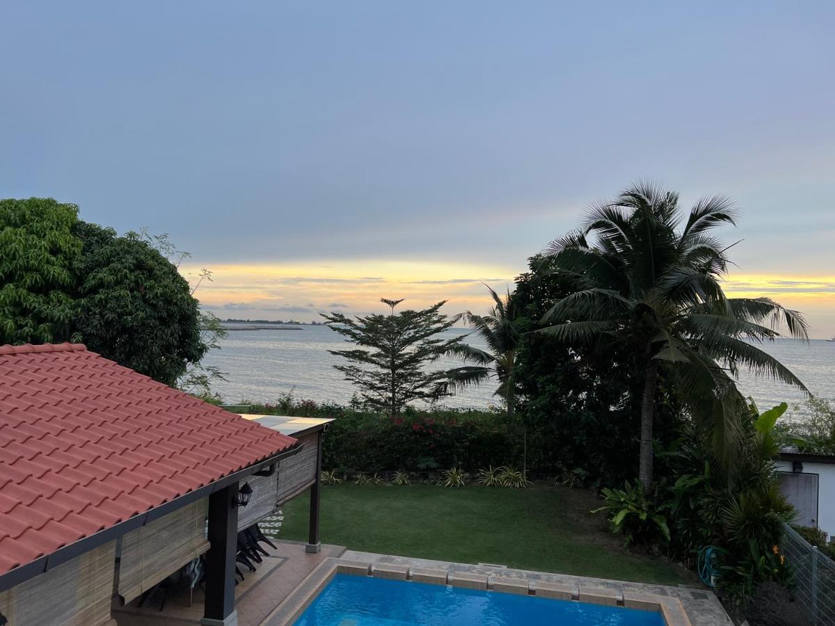 Melaka Beachfront Villa With Pool 외부 사진