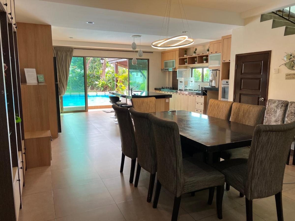 Melaka Beachfront Villa With Pool 외부 사진