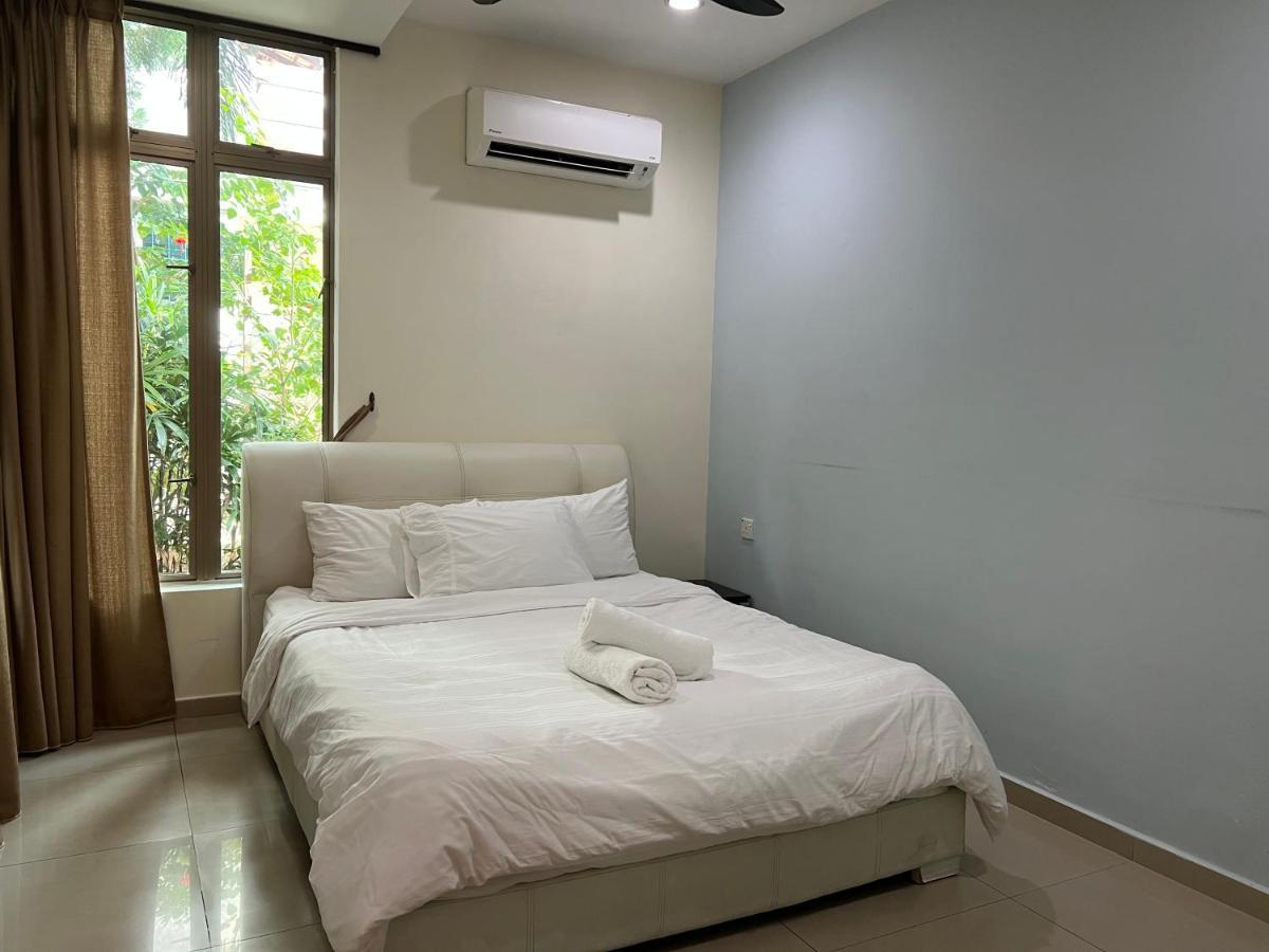 Melaka Beachfront Villa With Pool 외부 사진