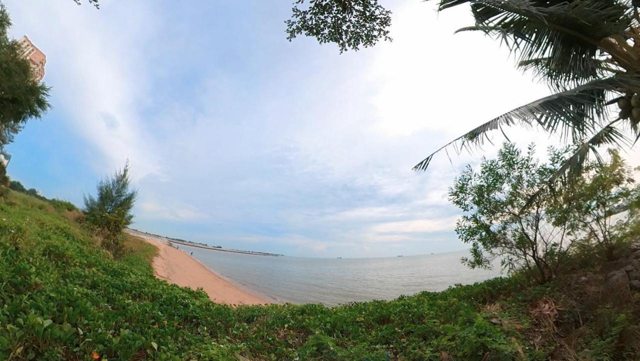 Melaka Beachfront Villa With Pool 외부 사진