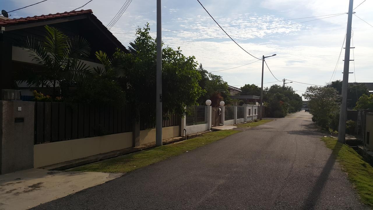 Melaka Beachfront Villa With Pool 외부 사진
